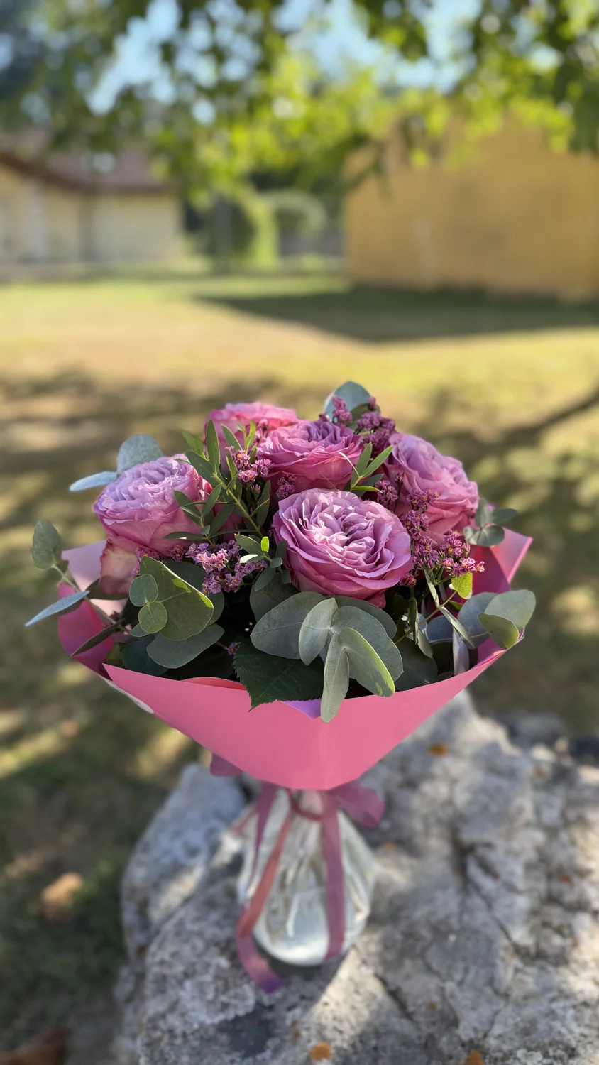 Fialové a ružové ruže — Flowermat